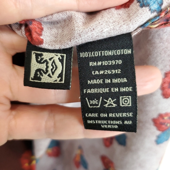 Obey Propaganda Long Sleeve Feather Print Button Down Shirt - Picture 3 of 12